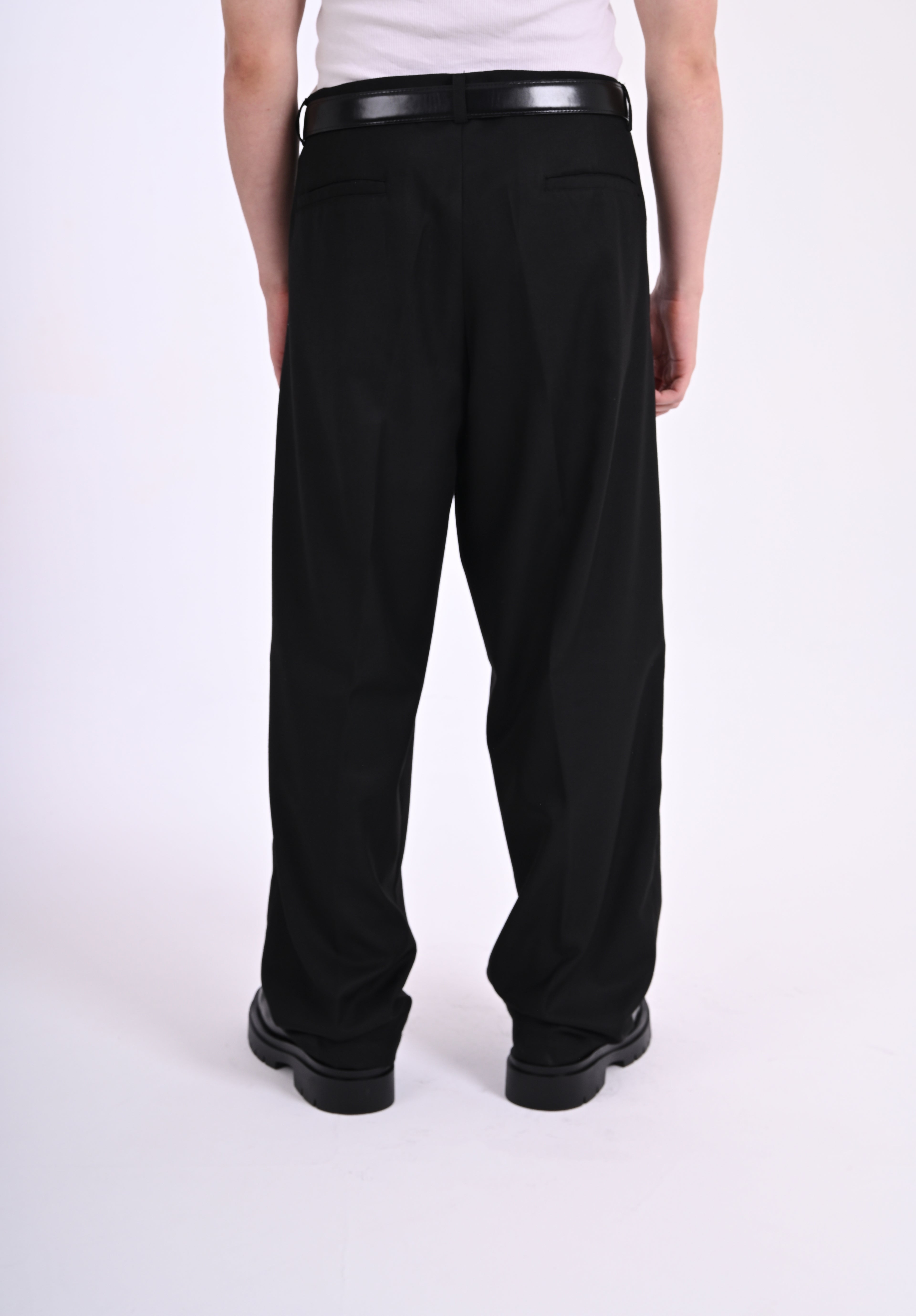 Classic pleated pants - Black